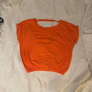 Medium crop top